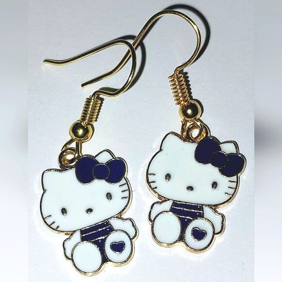 Whimsical character kitty dangle earrings for girls and women - Picture 6 of 7